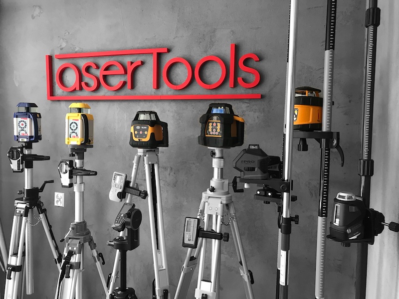 Przykładowe niwelatory laserowe w sklepie Laser Tools